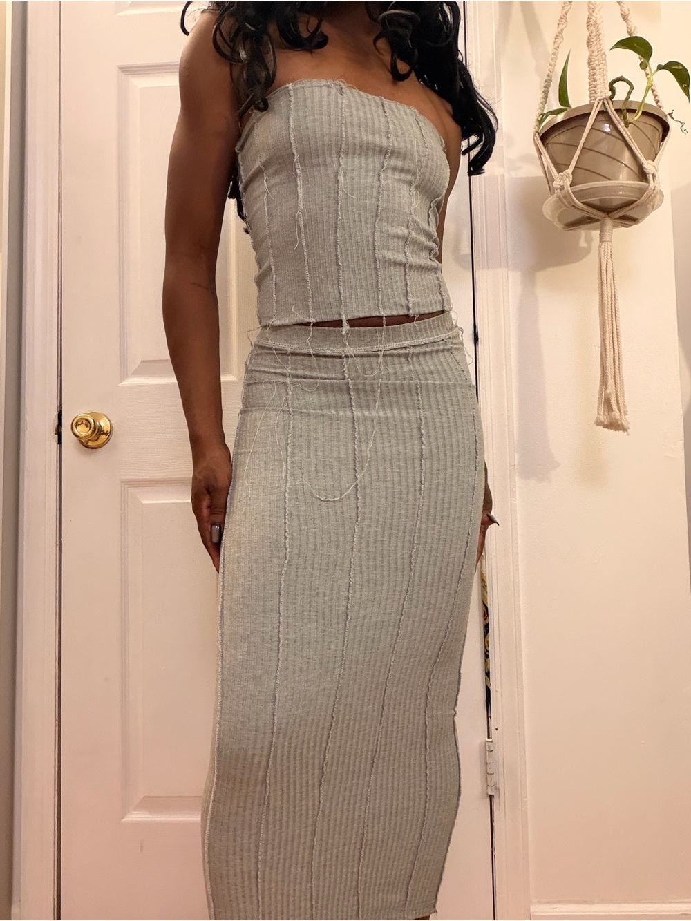 Gray Ribbed Maxi Skirt Set - Picture 4 of 6